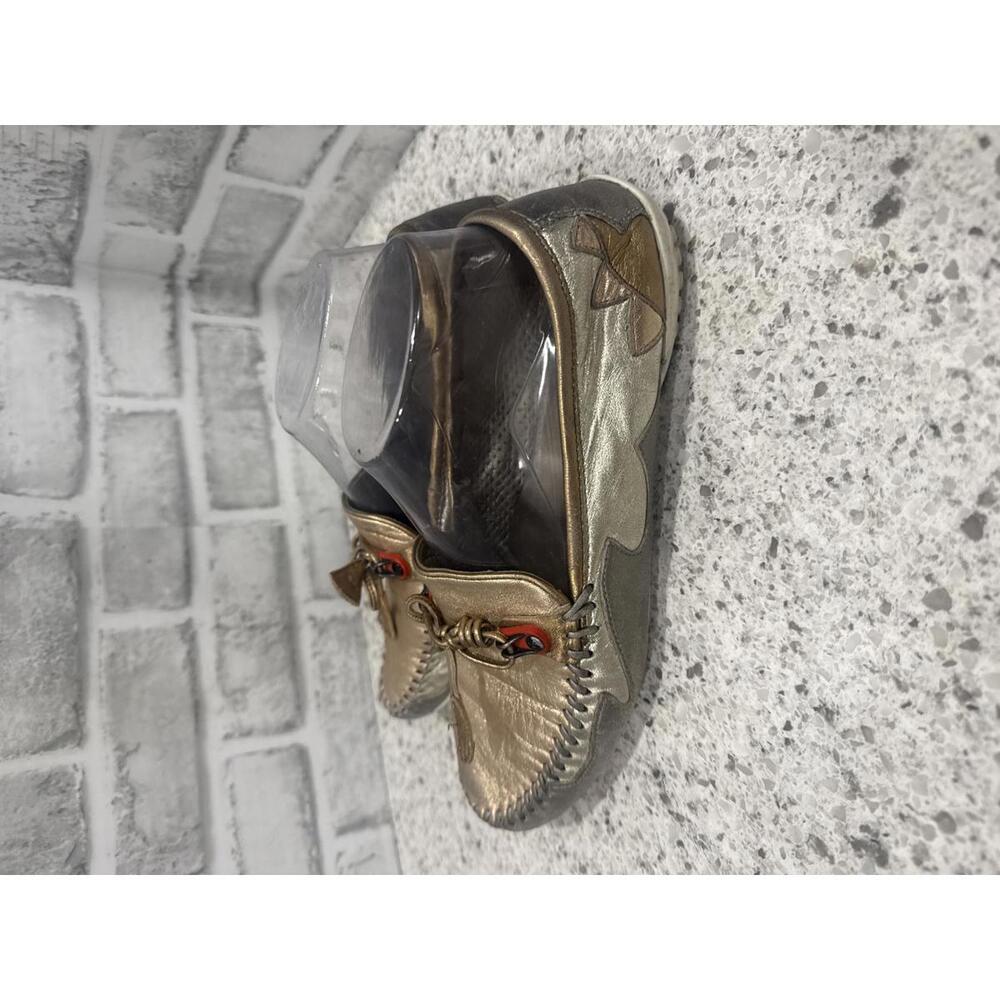 Robert Zur Women's Gold Metallic Moccasin Loafers with Bow Accent, Made in India - Picture 2 of 7